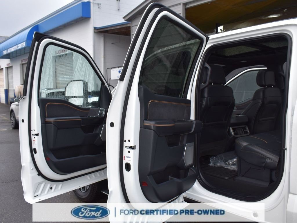 Certified 2024 Ford F350 Platinum image 24