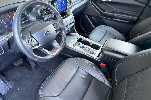 Certified 2020 Ford Explorer Limited w/ Hybrid Equipment Group 310A AWD/4WD image 9
