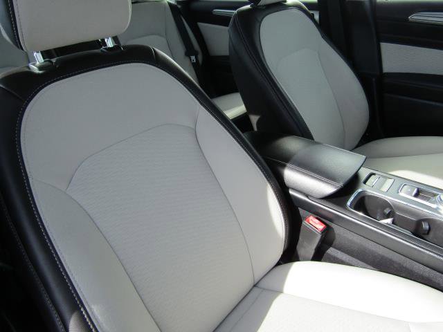 Certified 2019 Ford Fusion SE w/ Equipment Group 151A image 10