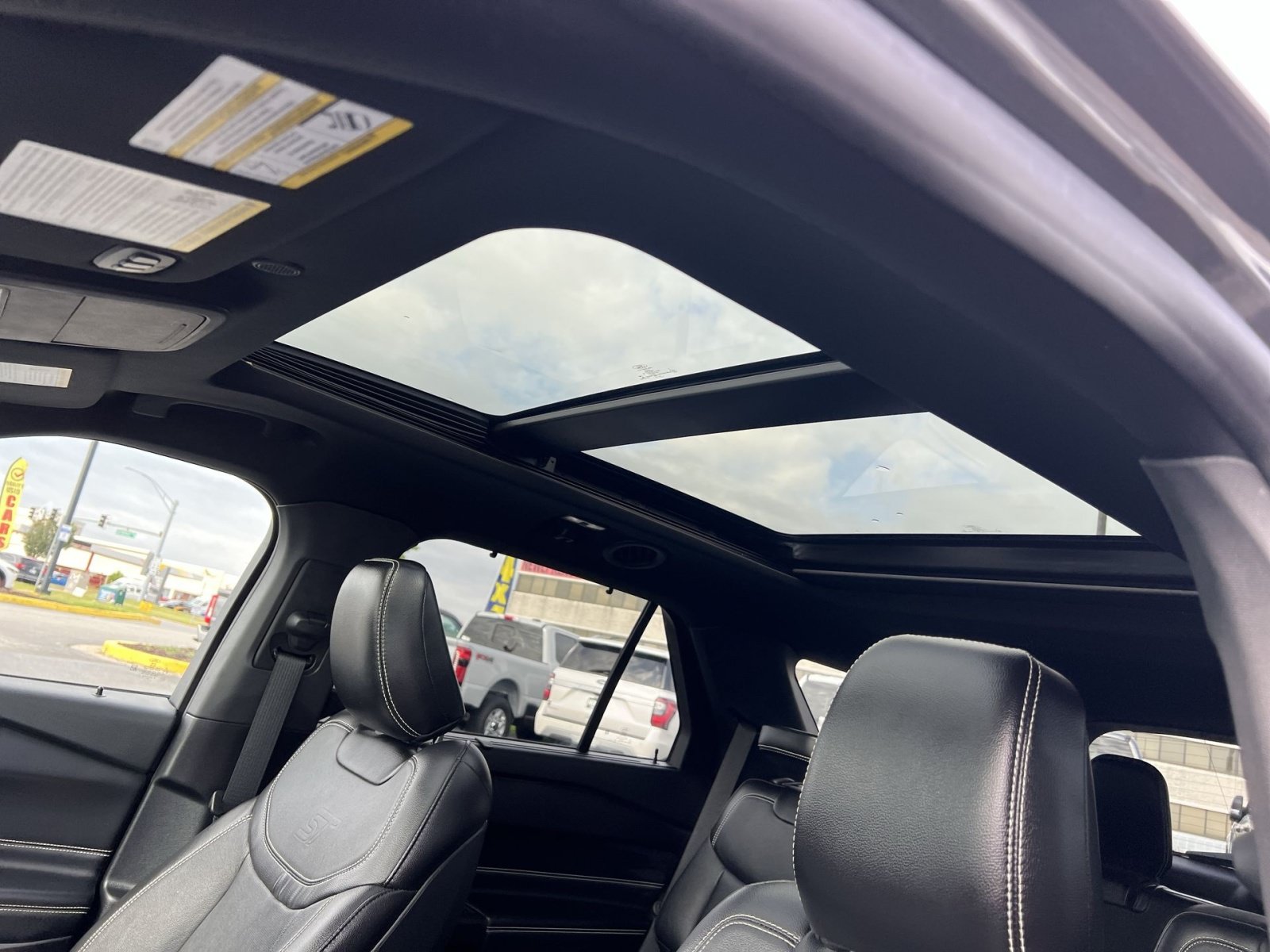 Certified 2020 Ford Explorer ST w/ Premium Technology Package AWD/4WD image 24