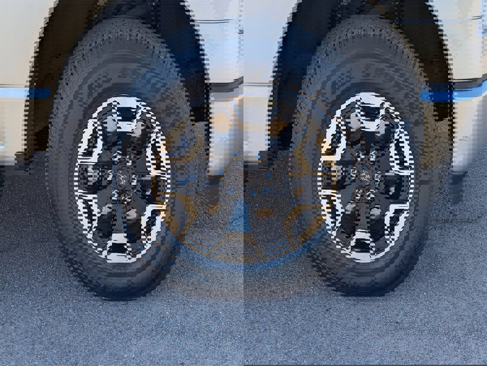 Certified 2023 Ford F150 Lightning XLT image 9