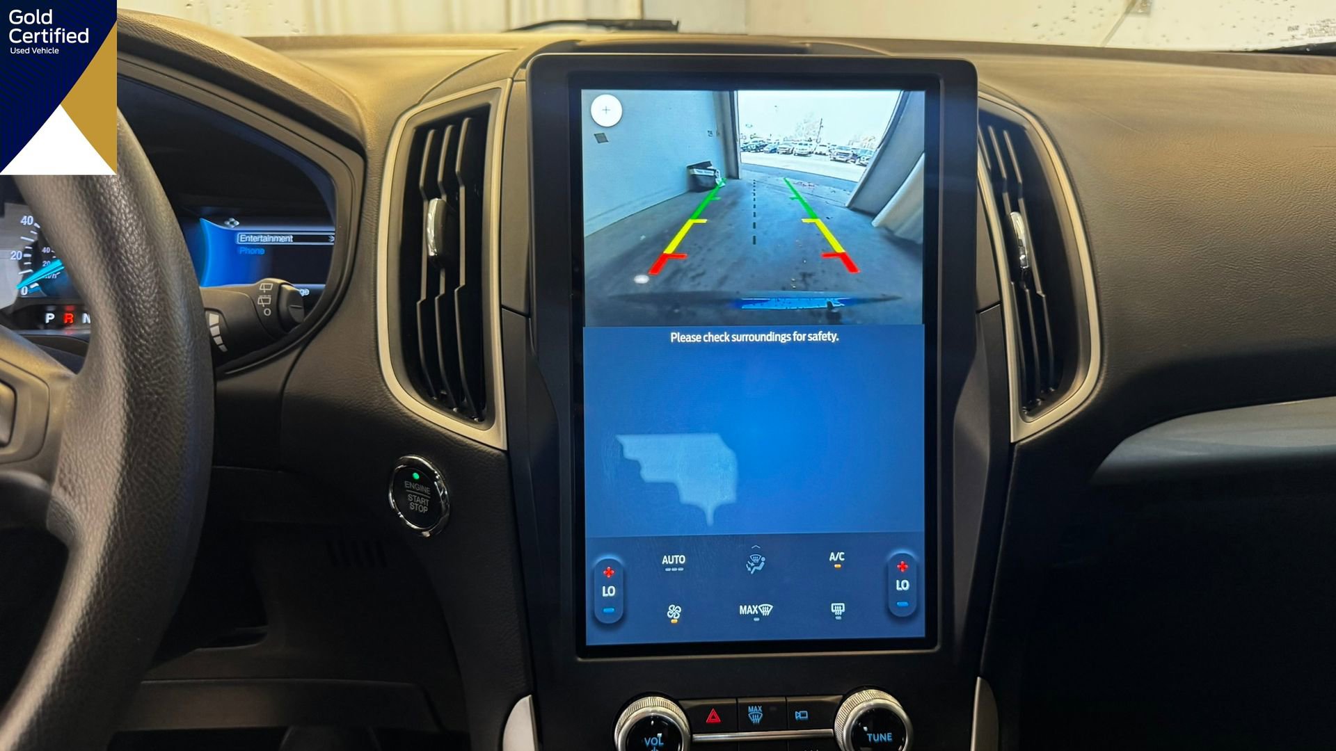 Certified 2022 Ford Edge SE image 32