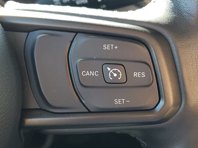 Used 2022 Jeep Wrangler Sport AWD/4WD image 11