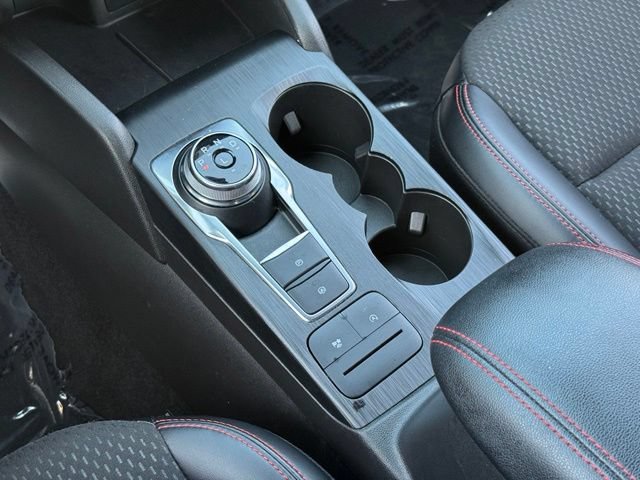 Certified 2025 Ford Escape ST-Line Select AWD/4WD image 16