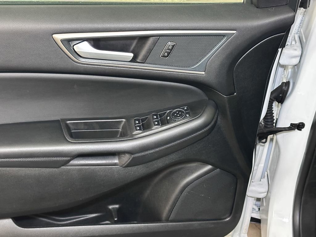 Certified 2024 Ford Edge SEL image 23