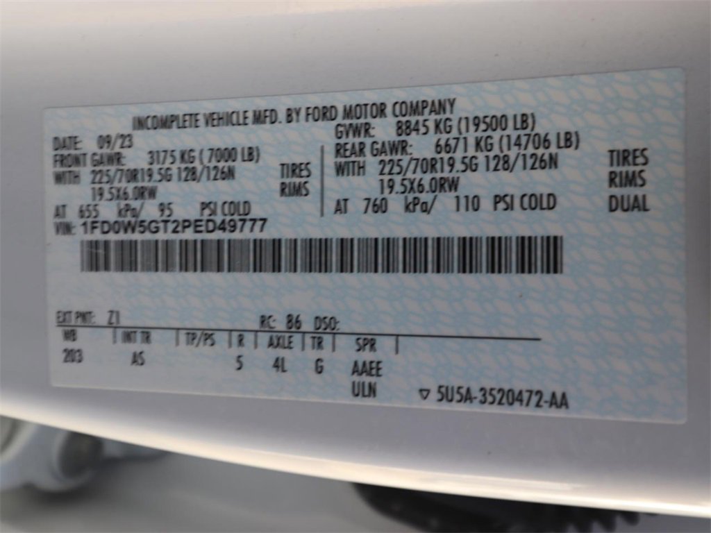 Certified 2023 Ford F550 2WD Crew Cab Super Duty image 21