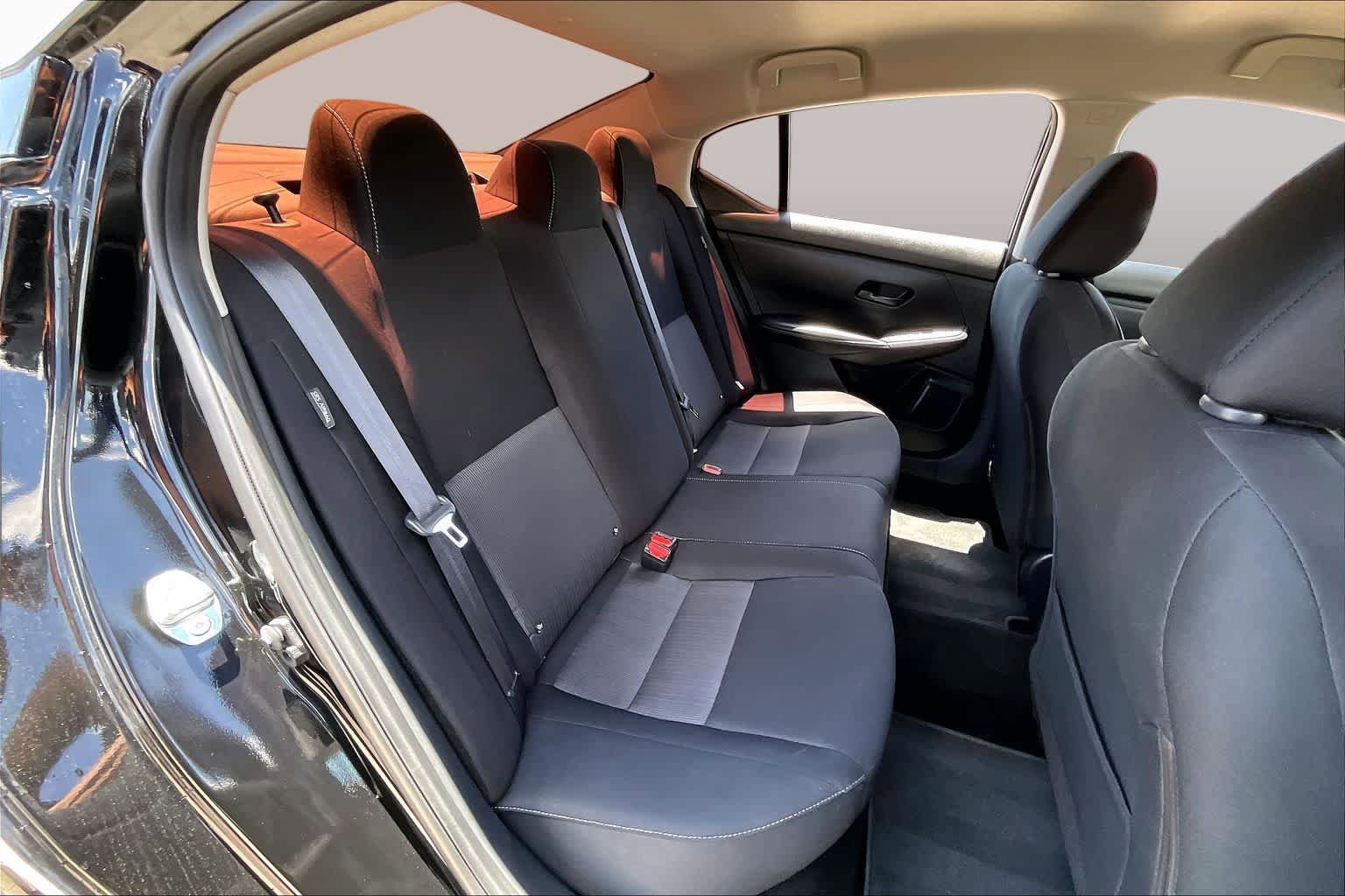 Used 2024 Nissan Sentra SV FWD image 19