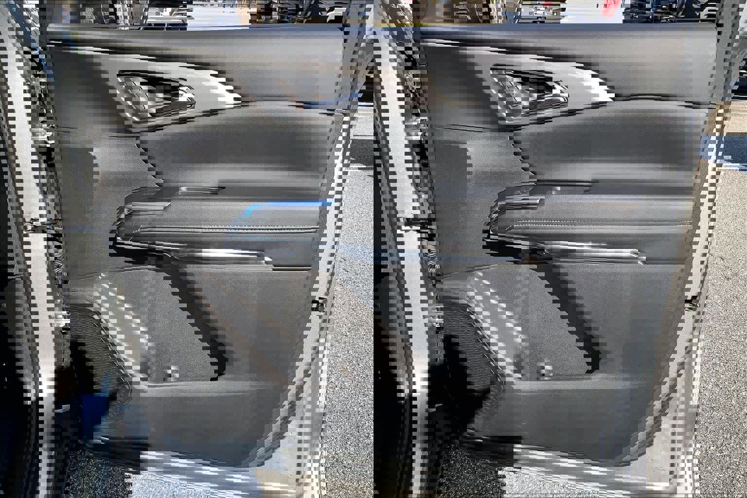 Used 2024 Chevrolet Traverse LT image 21