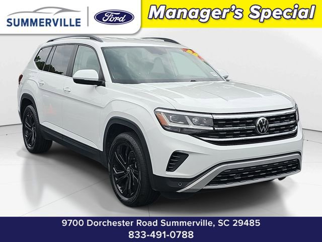 Used 2022 Volkswagen Atlas SE w/ Black Wheel Package