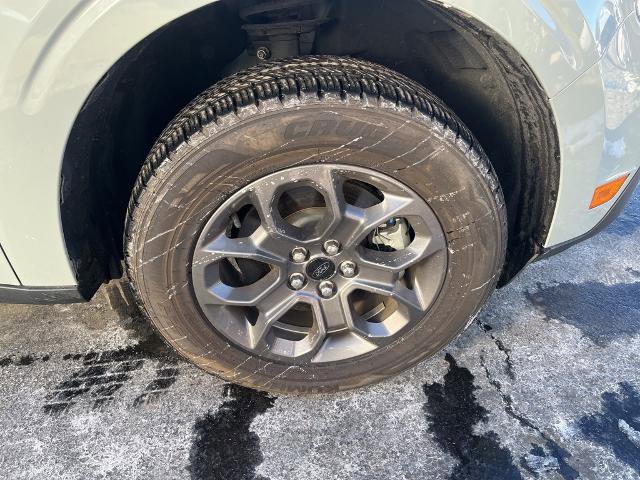 Certified 2024 Ford Maverick XLT image 11