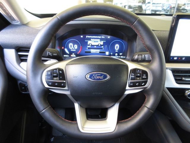 Certified 2025 Ford Explorer Active w/ Active Comfort Package RWD image 15