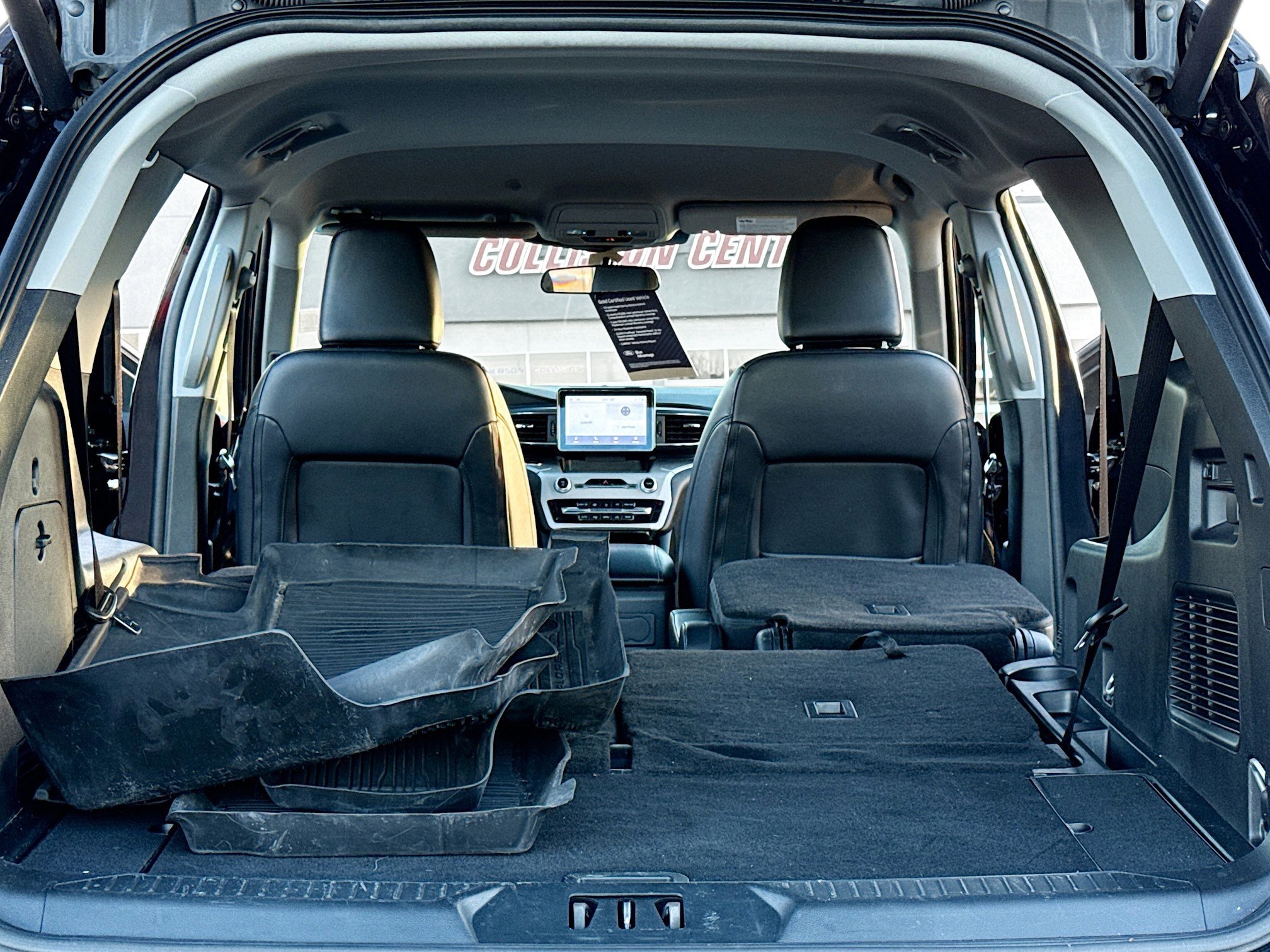 Certified 2023 Ford Explorer XLT w/ Equipment Group 202A image 10