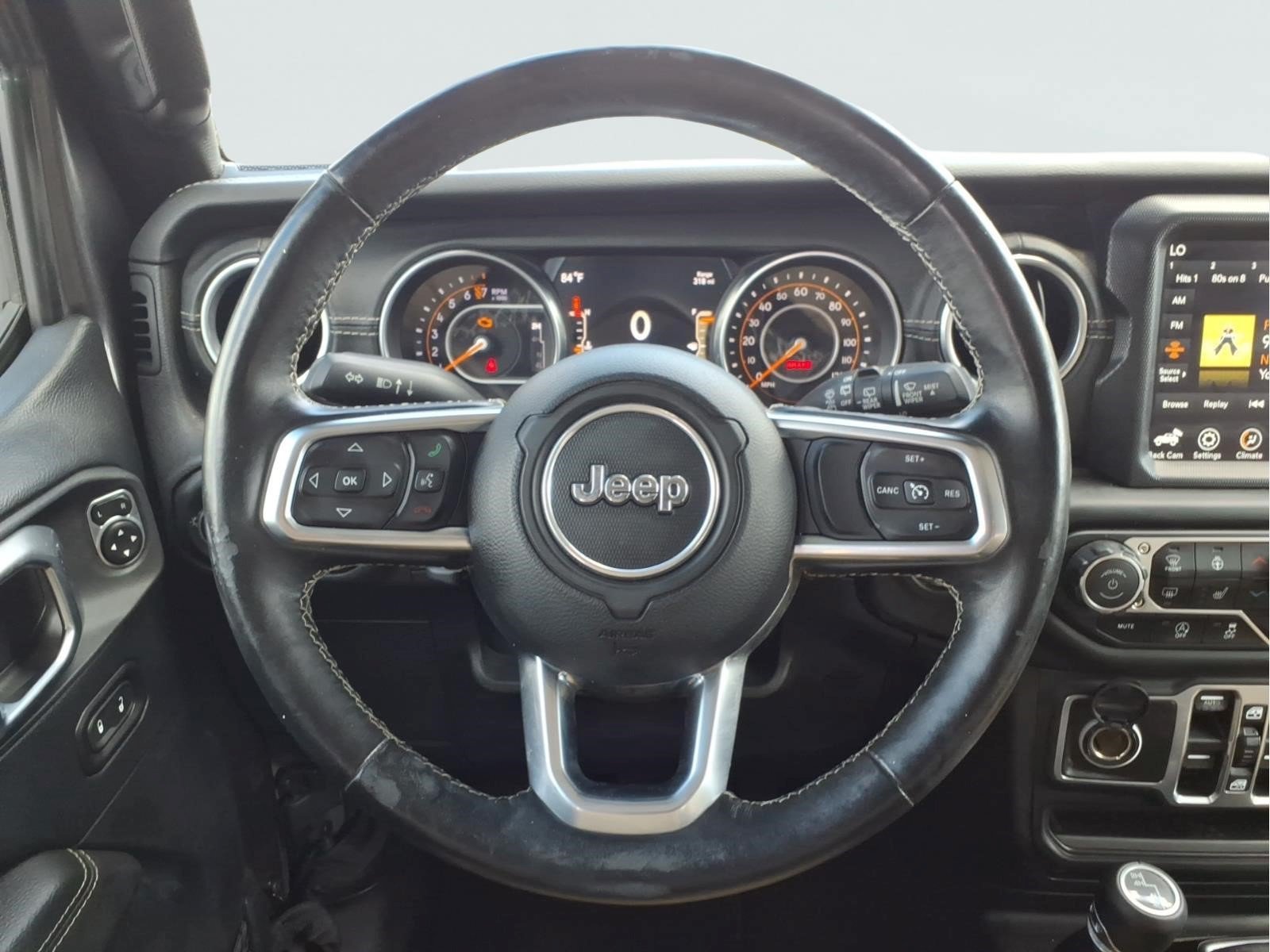 Used 2018 Jeep Wrangler Unlimited Sahara AWD/4WD image 11