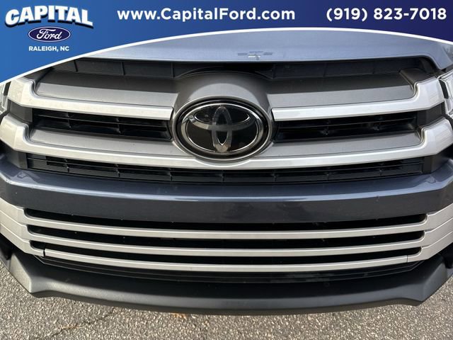 Used 2019 Toyota Highlander XLE image 10