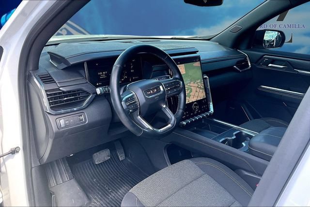 Used 2025 GMC Acadia Elevation w/ LPO, Floor Liner Package FWD image 12