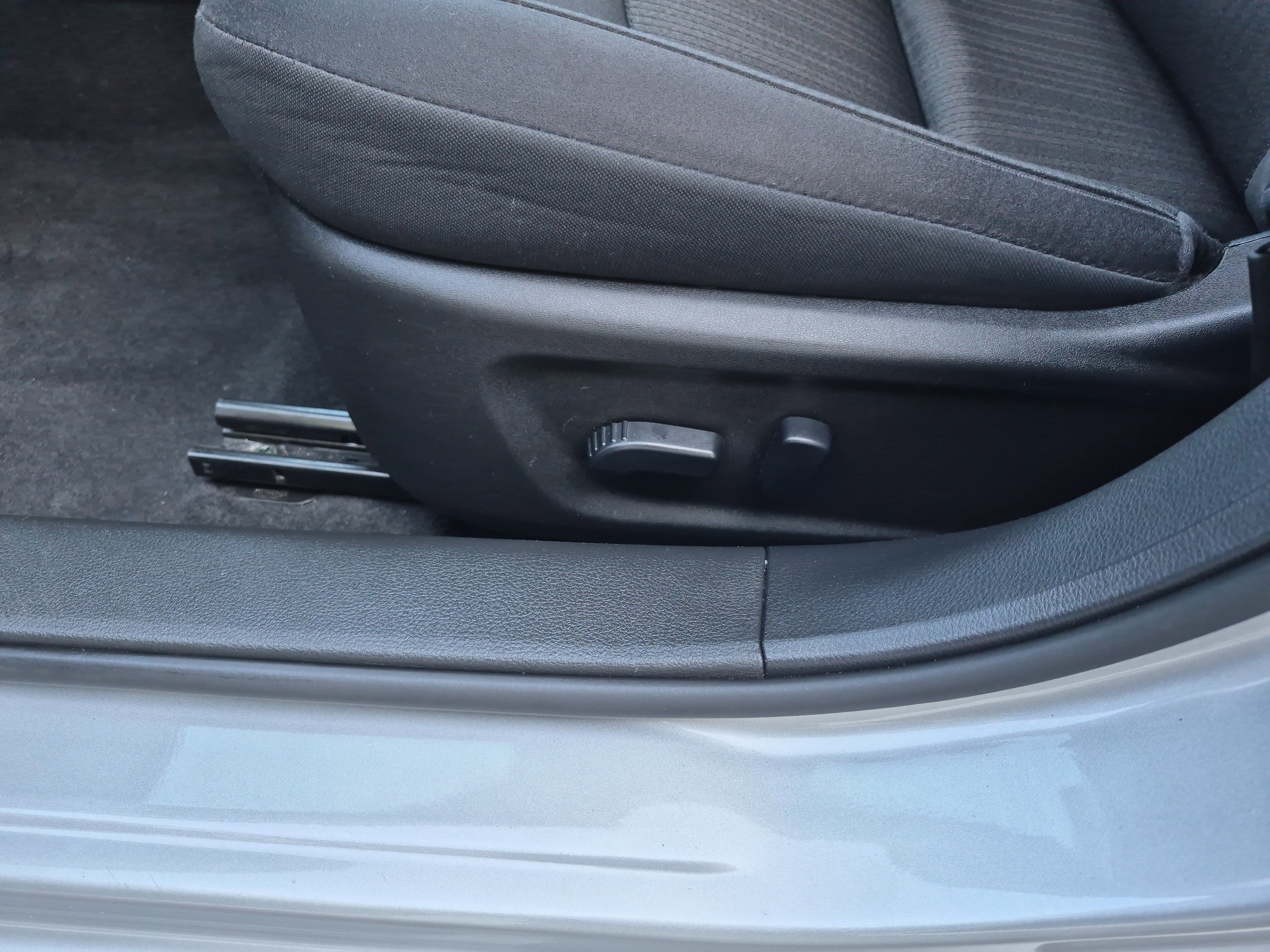 Used 2024 Nissan Altima 2.5 SV image 12