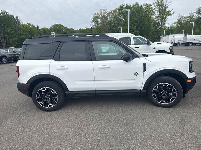 Certified 2025 Ford Bronco Sport Outer Banks w/ Outer Banks Tech Package+ AWD/4WD image 14