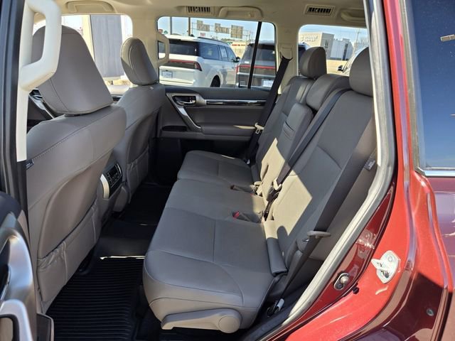 Used 2020 Lexus GX 460 Premium w/ Premium Package image 12