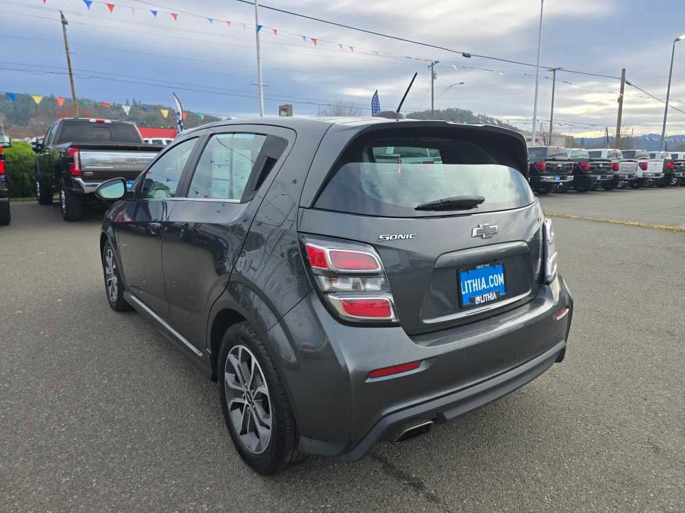 Used 2018 Chevrolet Sonic LT image 4