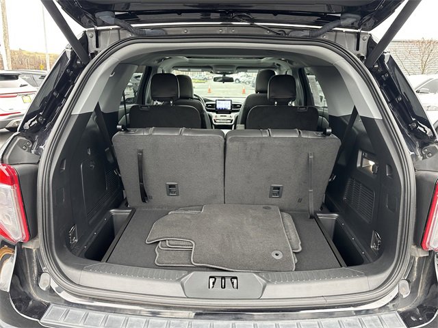 Certified 2022 Ford Explorer XLT w/ Equipment Group 202A image 44