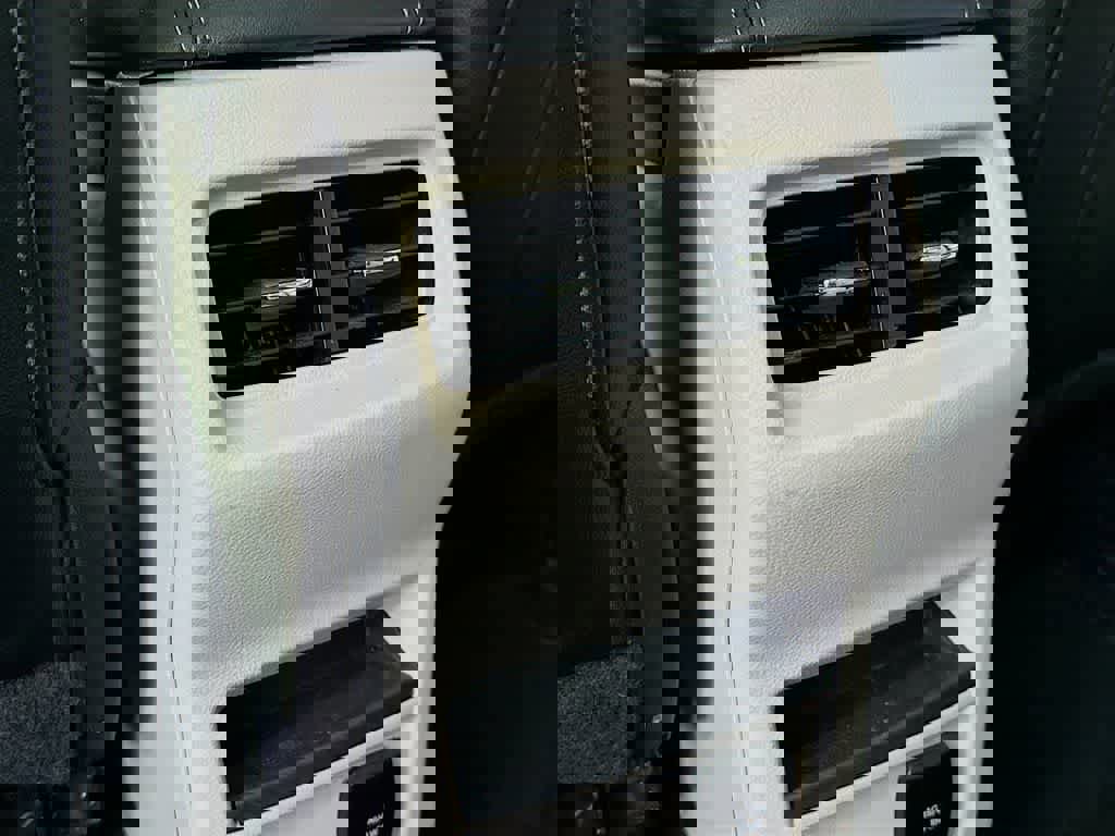 Certified 2024 Ford Edge Titanium image 16