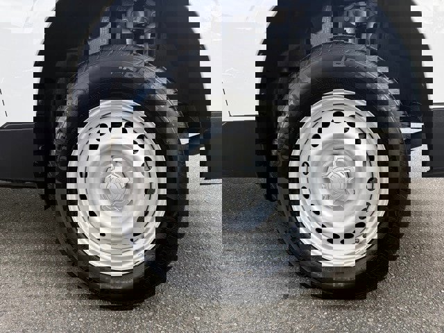 Certified 2025 Ford Maverick XL w/ Equipment Group 102A image 10