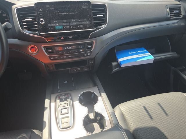 Used 2025 Honda Ridgeline RTL image 17