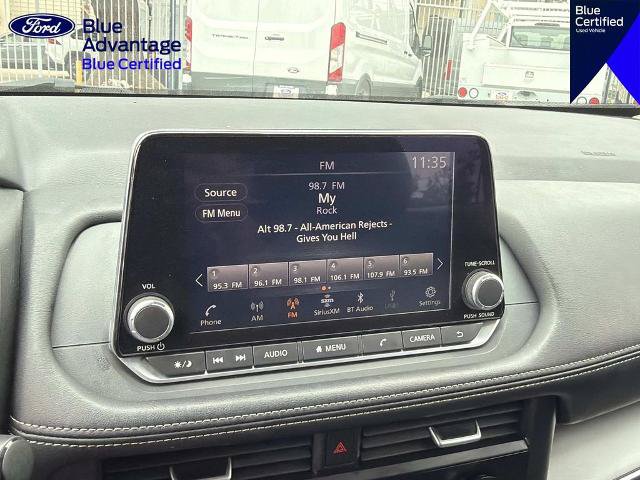 Used 2024 Nissan Rogue SV FWD image 23