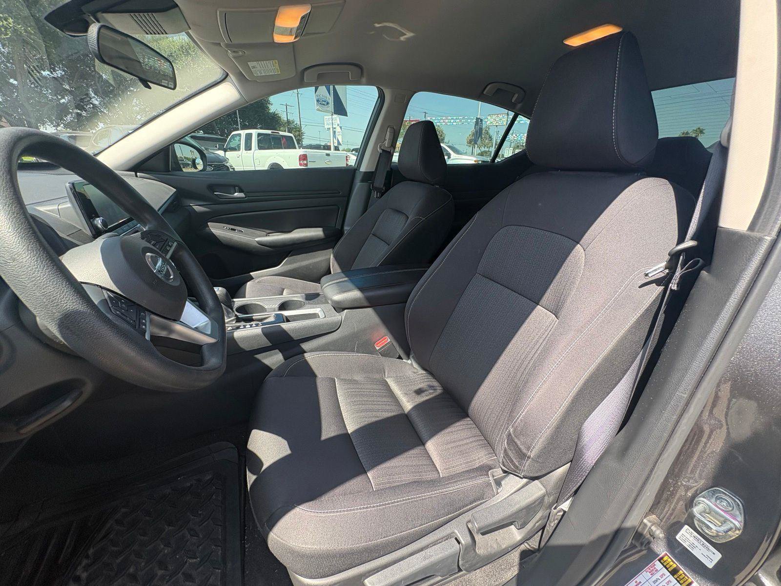 Used 2022 Nissan Altima 2.5 S FWD image 10