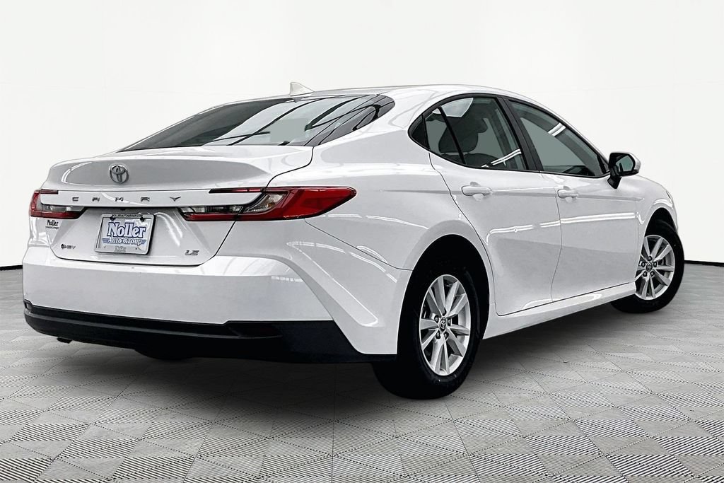 Used 2025 Toyota Camry LE FWD image 2