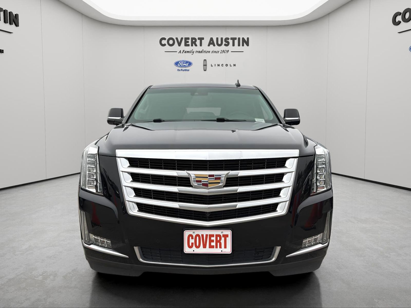 Used 2019 Cadillac Escalade Luxury image 8
