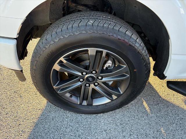 Certified 2022 Ford F150 XLT w/ Equipment Group 302A High image 5
