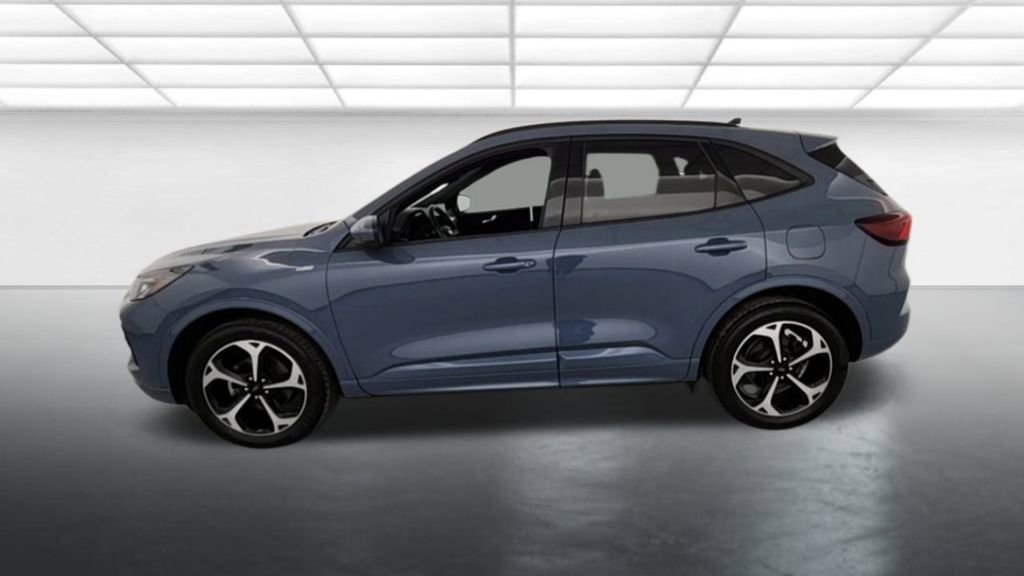 Certified 2023 Ford Escape ST-Line Select w/ Tech Pack #2 image 5