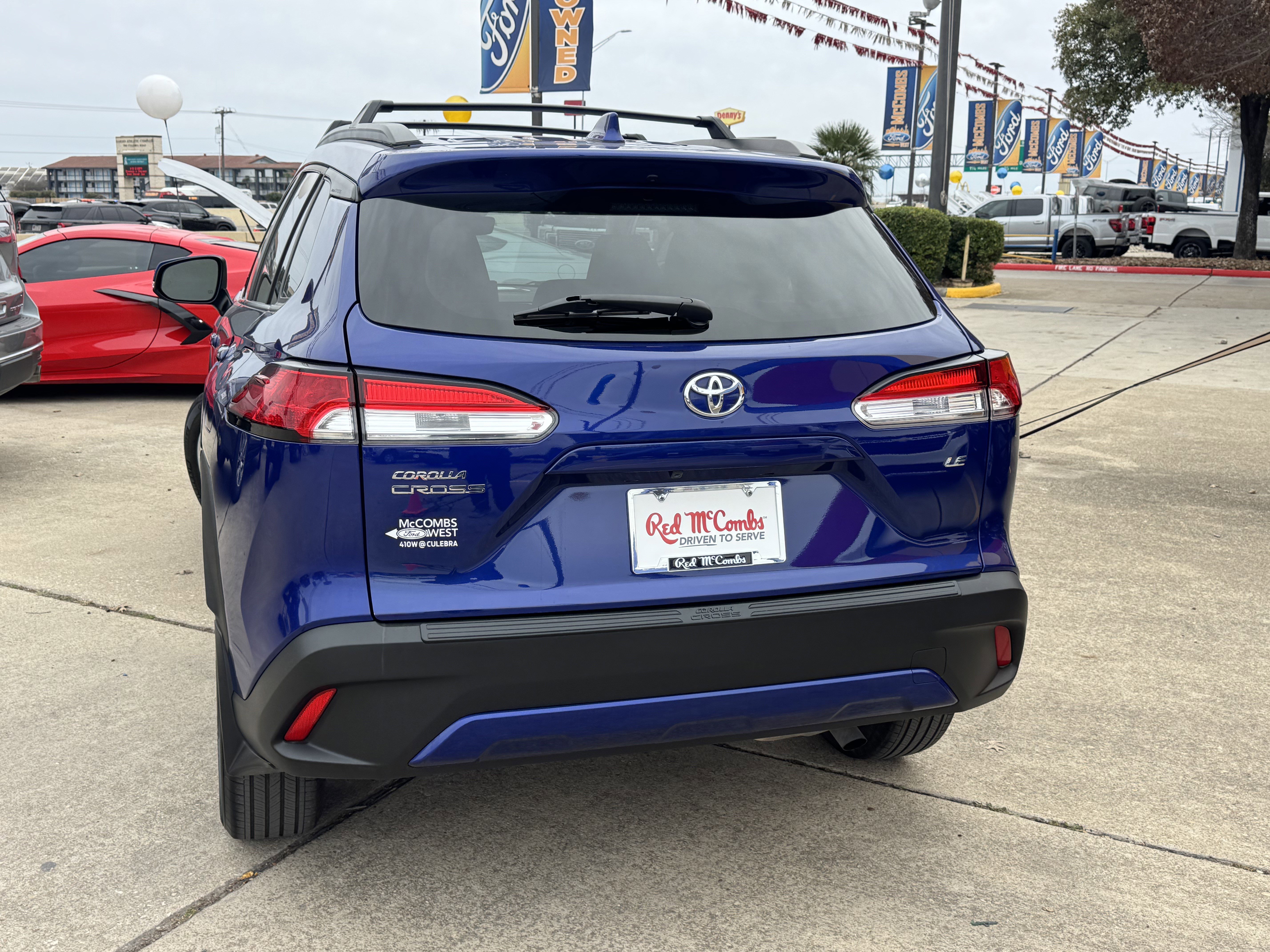 Used 2024 Toyota Corolla Cross LE image 4