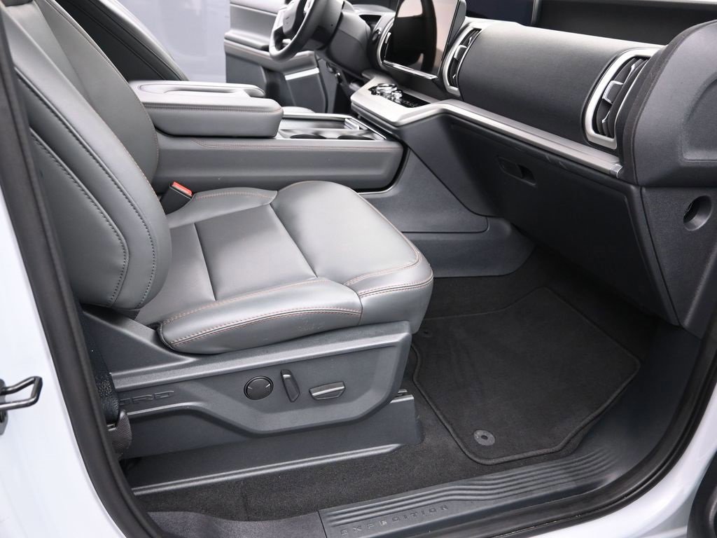 Certified 2025 Ford Expedition Max Active image 58