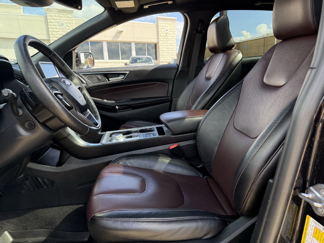 Certified 2022 Ford Edge Titanium w/ Equipment Group 301A AWD/4WD image 25