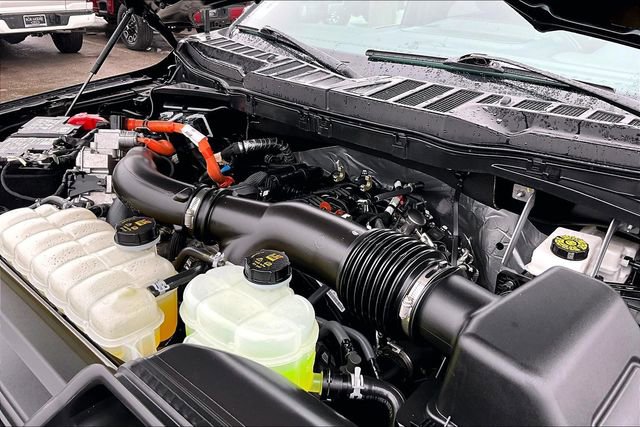 Certified 2025 Ford F150 Lariat w/ Equipment Group 501A Mid image 32