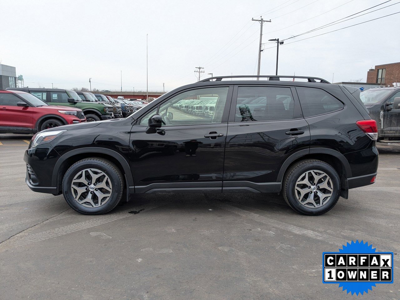 Used 2023 Subaru Forester Premium image 2