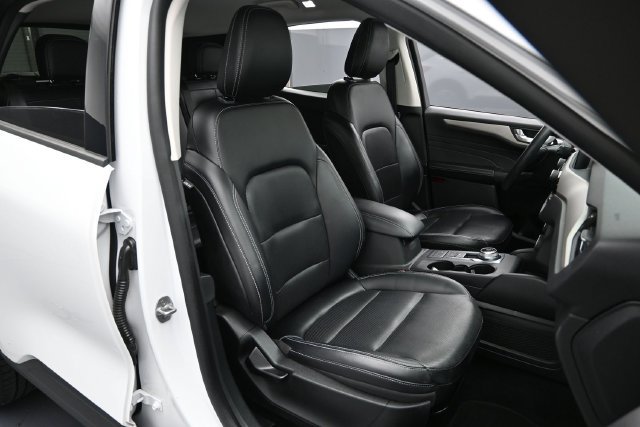 Certified 2022 Ford Escape SEL FWD image 31
