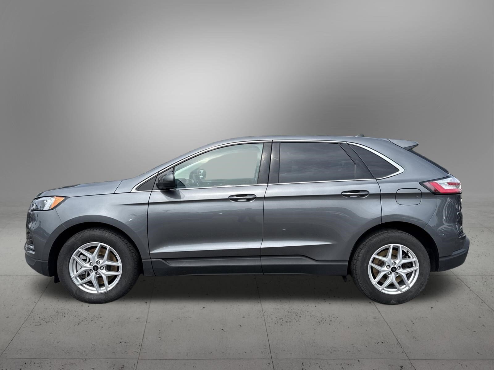 Certified 2024 Ford Edge SEL AWD/4WD image 2