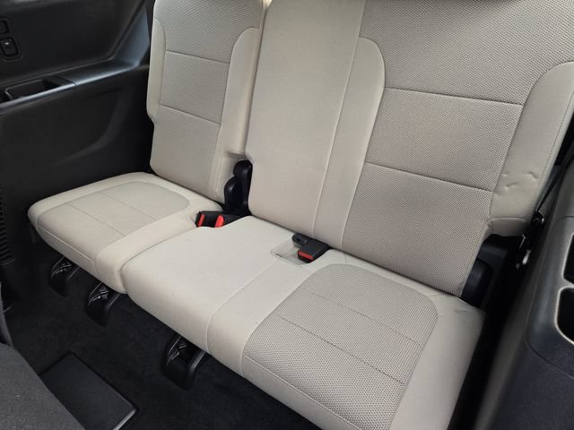 Used 2023 Chevrolet Traverse LS w/ Safety Package FWD image 29