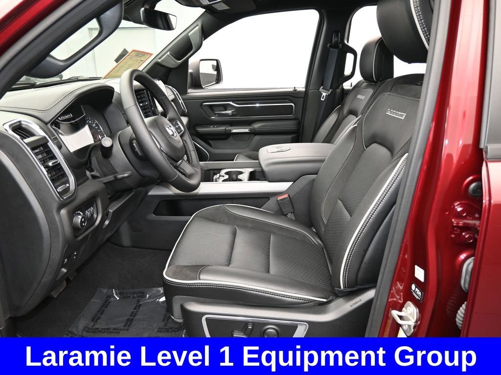 Used 2025 RAM 1500 Laramie AWD/4WD image 11