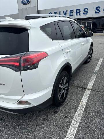 Used 2017 Toyota RAV4 XLE FWD image 3