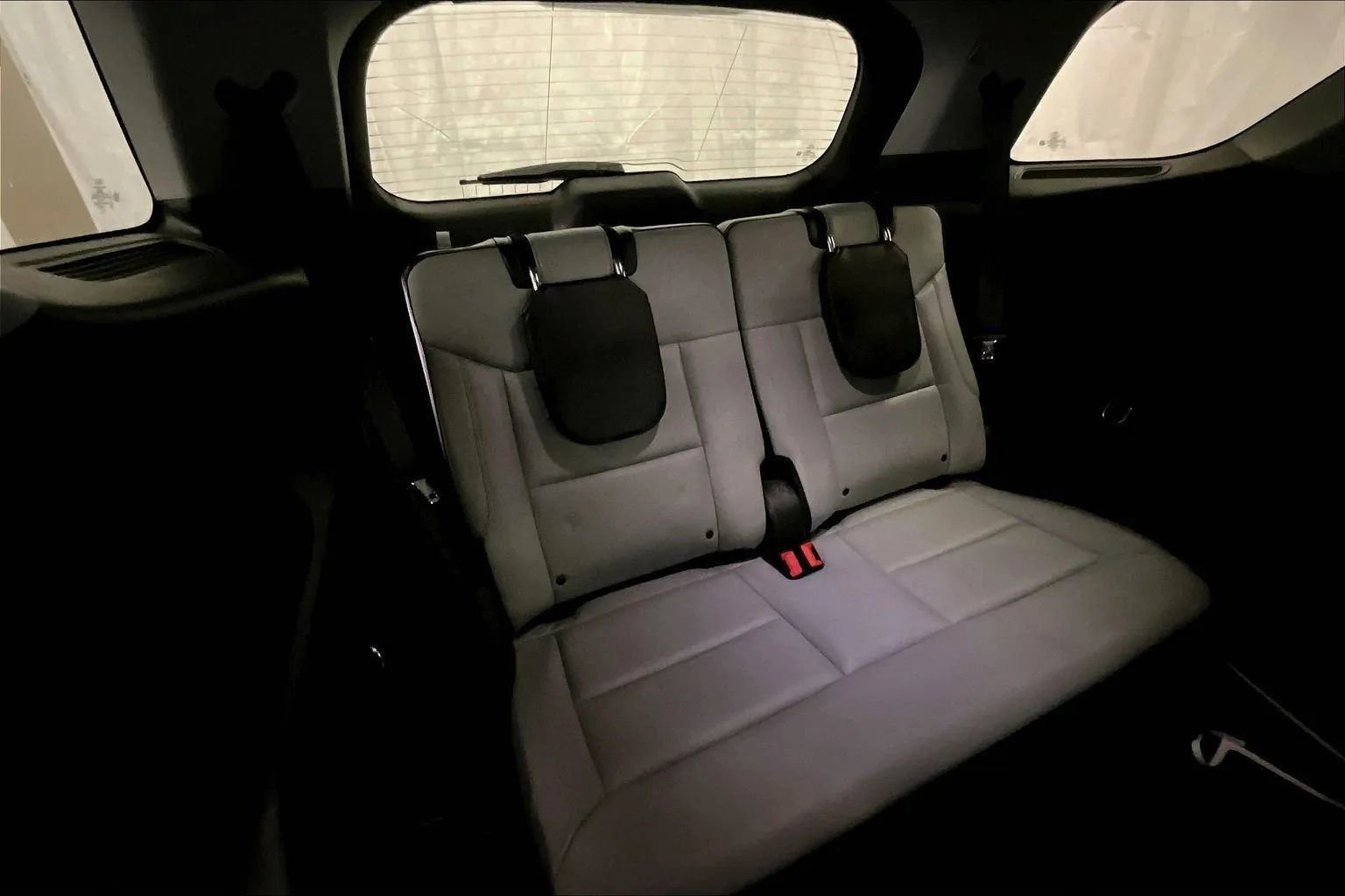 Certified 2021 Ford Explorer XLT w/ Equipment Group 202A image 27