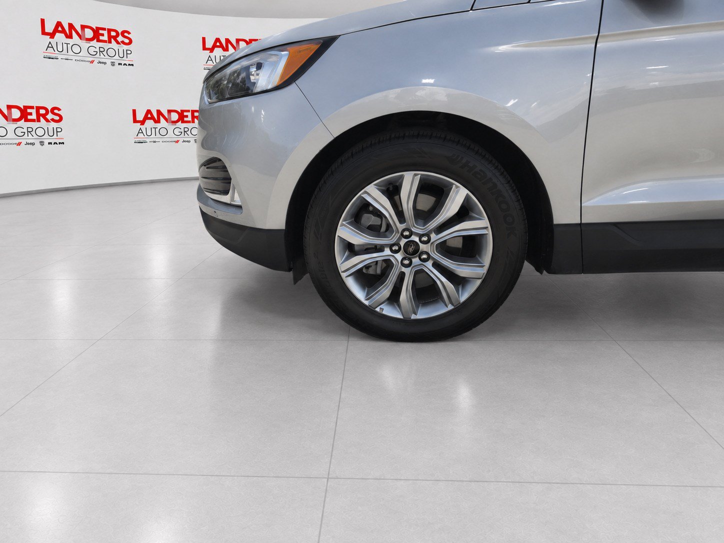 Certified 2024 Ford Edge Titanium AWD/4WD image 9