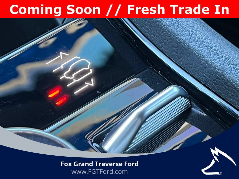 Used 2023 Jeep Grand Cherokee Overland w/ Luxury Tech Group IV AWD/4WD image 29
