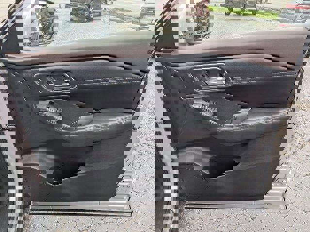 Used 2021 Nissan Rogue Platinum image 31