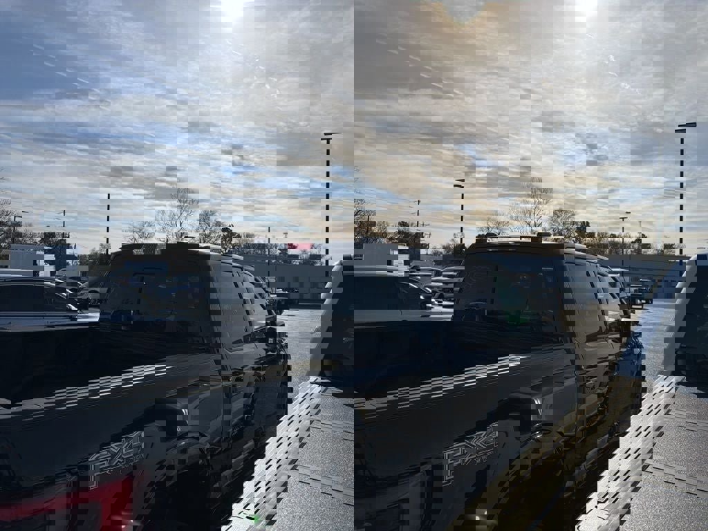 Certified 2023 Ford F150 Lariat w/ Equipment Group 502A High image 5