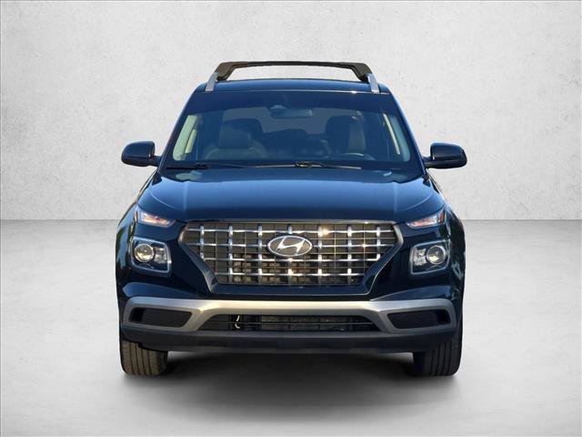 Used 2023 Hyundai Venue SEL FWD video 2