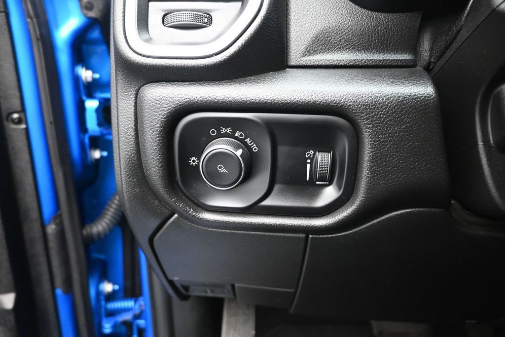 Used 2022 RAM 2500 Big Horn AWD/4WD image 12